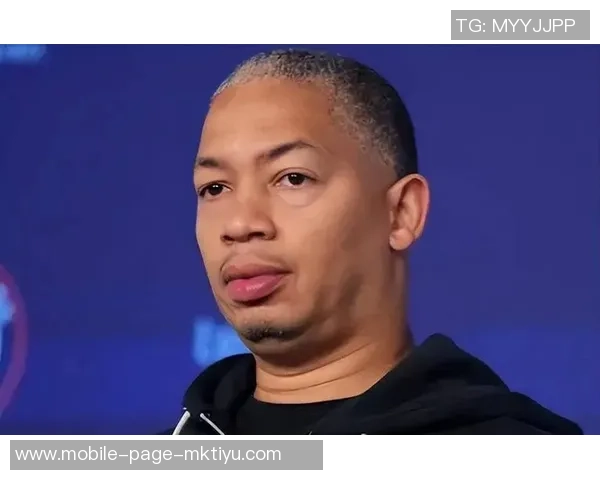 泰伦卢称赞首发球员首节表现出色展现良好比赛风格